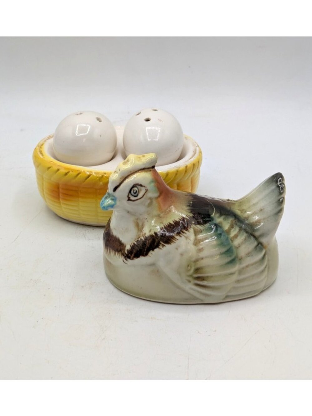 Vintage Ceramic Hen On Nest With Eggs Salt and Pepper Shakers 4"